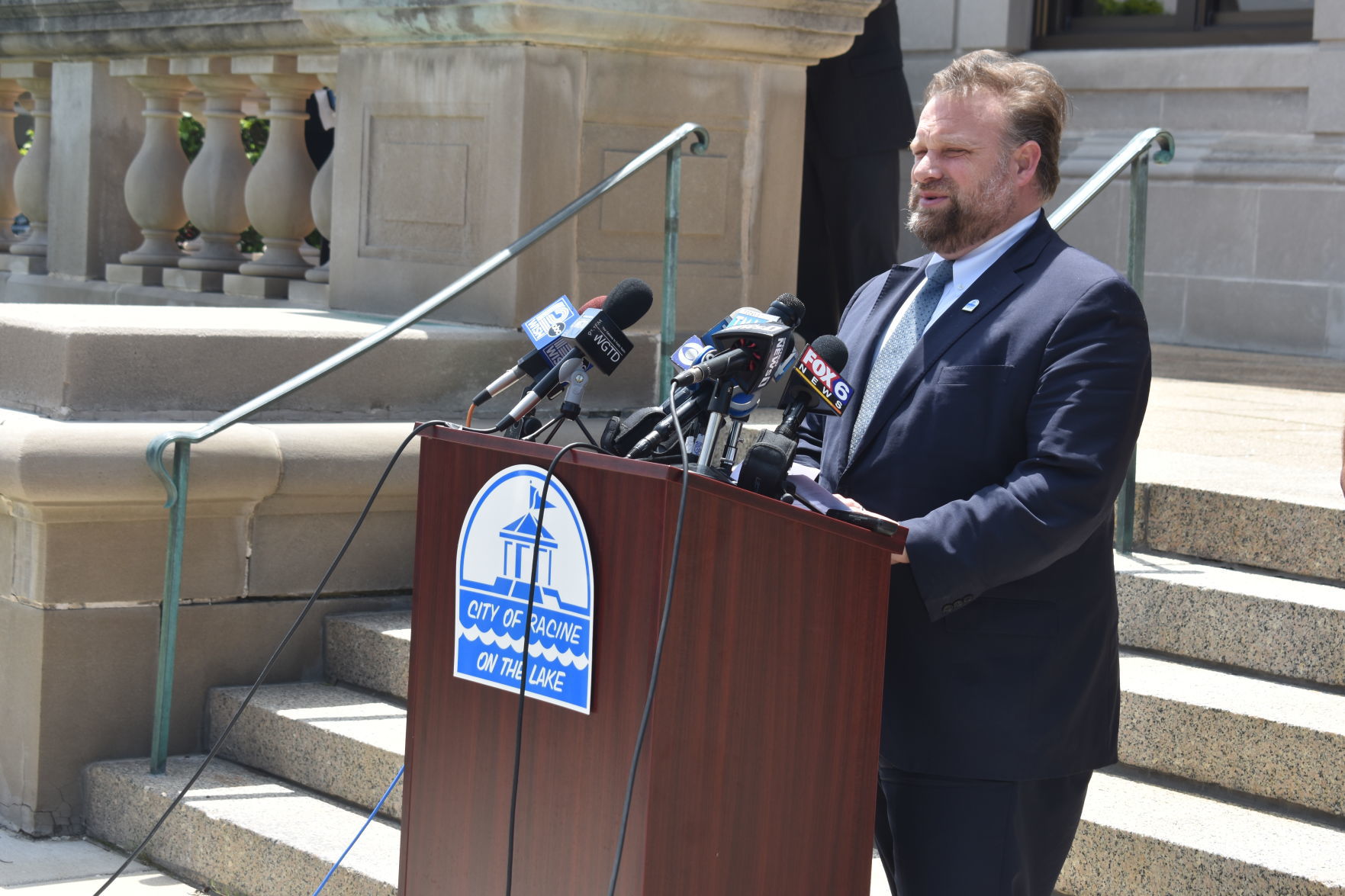 Mason speaks at press conference